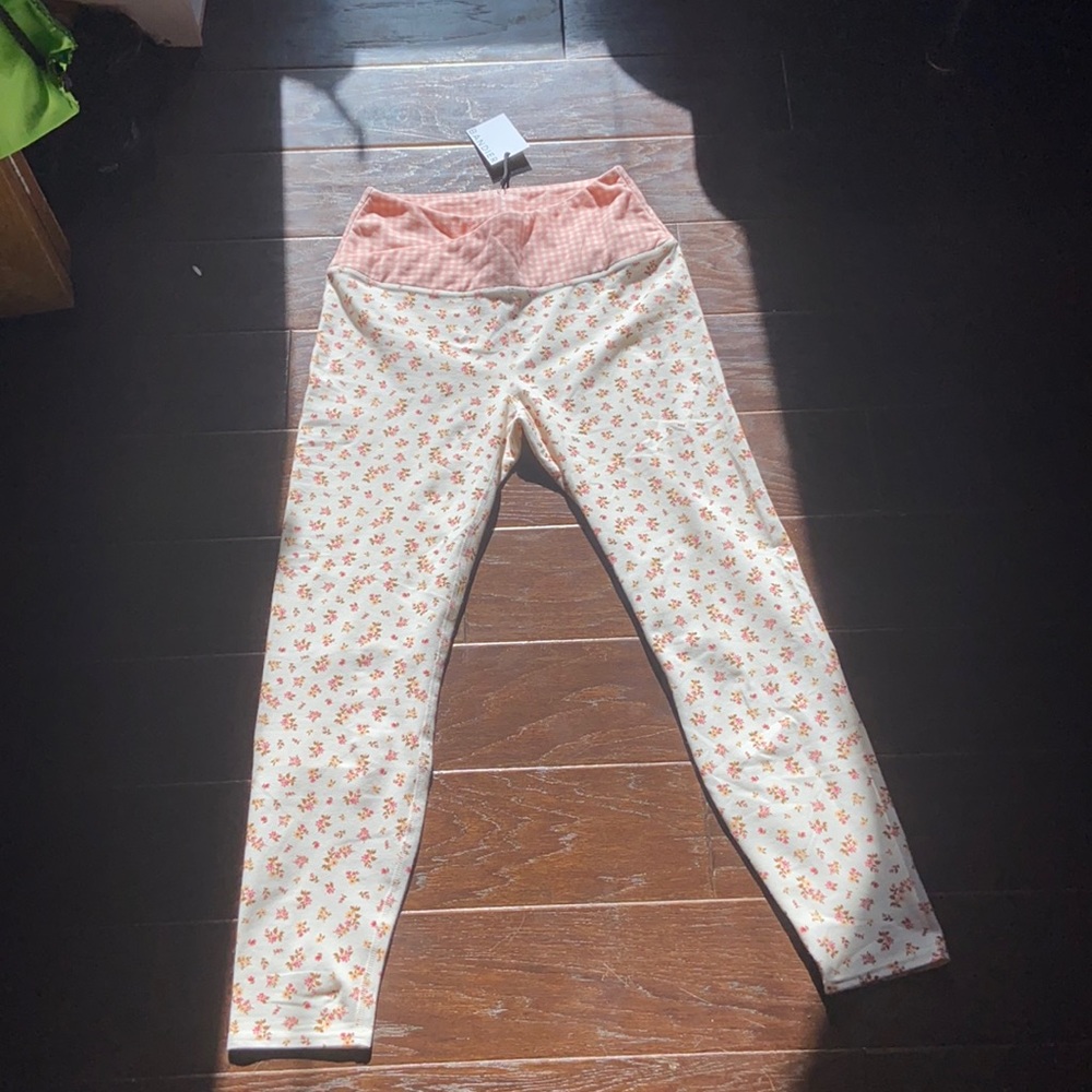 Bandier floral leggings size large new never worn